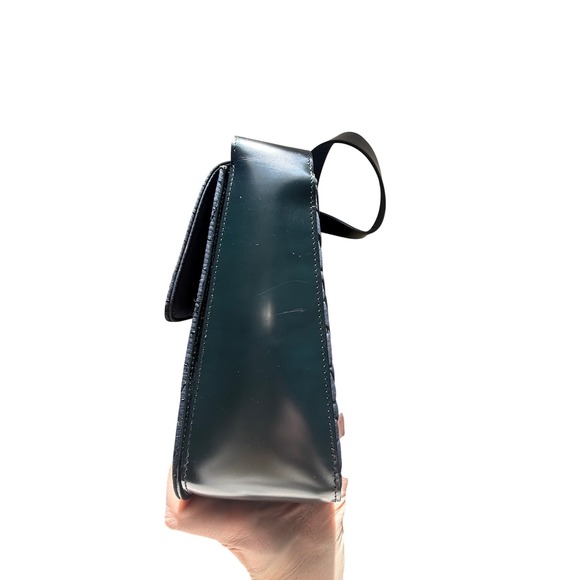 Vintage Bally Luxurious Designer Navy Blue Quilted Nylon Shoulder Bag – Elegant - Picture 9 of 13